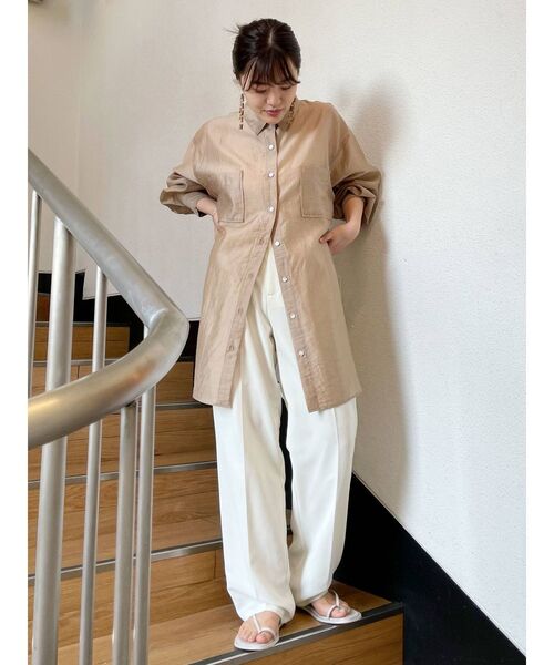 Ungrid（アングリッド）の「シアーミドル丈シャツ（シャツ/ブラウス・レディース・ベージュ/オフホワイト/オレンジ/ブルー・FREE）」の10枚目の写真