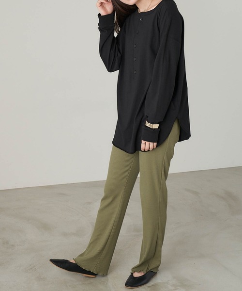 anown(アノン)の「【上下セット】2wayビッグ長袖Tシャツ×ストレートフレアリブパンツ<セットアップ>(その他パンツ・レディース・ホワイト系その他/ブラック系その他/ブラウン系その他/ベージュ系その他/ブルー系その他/ホワイト系その他2/ホワイト系その他3/ホワイト系その他4/ホワイト系その他5/ブラック系その他2/ブラック系その他3/ブラック系その他4/ブラック系その他5/ブラウン系その他2/ブラウン系その他3/ブラウン系その他4/ブラウン系その他5/ベージュ系その他2/ベージュ系その他3/ベージュ系その他4/ベージュ系その他5/ブルー系その他2/ブルー系その他3/ブルー系その他4/ブルー系その他5・FREE)」の8枚目の写真