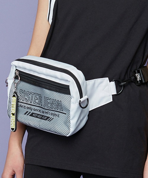 SISTER JENNI（SISTER JENNI）の「2wayボディバッグ（ボディバッグ/ウエストポーチ・キッズ・オフホワイト/ラベンダー/ブラック・F）」の2枚目の写真