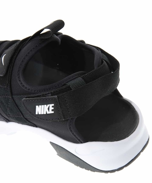 a.v.v（アーヴェヴェ）の「NIKEキャニオンサンダル（その他シューズ・メンズ・ブラック/マスタード・26/27）」の5枚目の写真