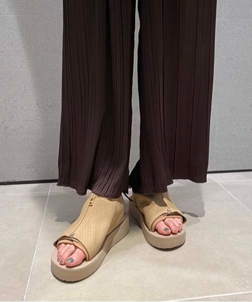 suicoke（スイコック）の「【SUICOKE】EVO－abEM/emmi（サンダル・レディース・ベージュ・25/23/24）」の11枚目の写真