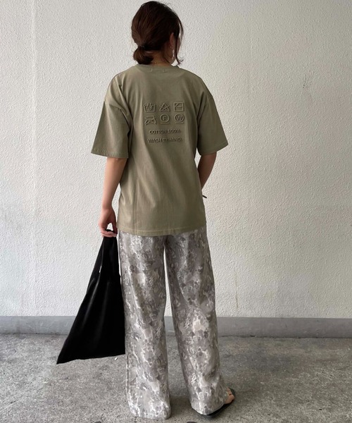 Doux archives（ドゥアルシーヴ）の「エンボスＴシャツ（Tシャツ/カットソー・レディース・チャコールグレー/オフホワイト/カーキ・FREE）」の12枚目の写真