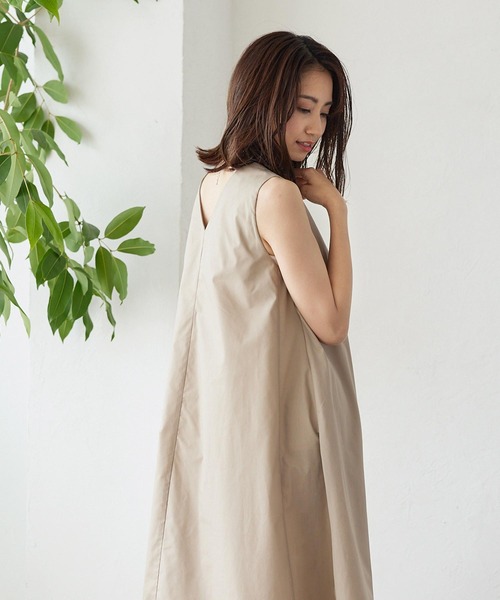 KOBE LETTUCE（コウベレタス）の「前後2WAYスリーブレスAラインワンピース（ワンピース・レディース・ブラック/ベージュ/カーキ/ブルー・FREE）」の6枚目の写真