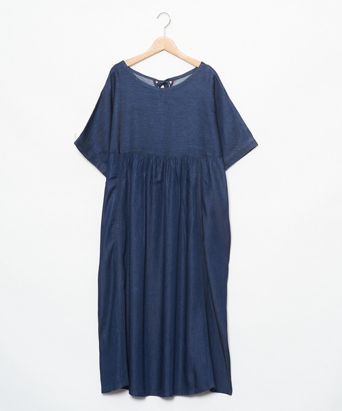 AS KNOW AS de base(アズノゥアズドゥバズ)の「レーヨンデニムギャザワンピース(ワンピース・レディース・ブルー/ワンウォッシュ・FREE)」の16枚目の写真