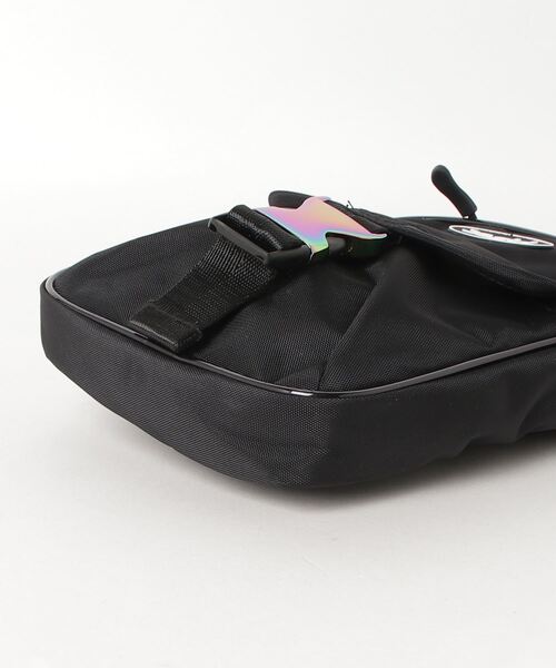 X-girl（エックスガール）の「OVAL LOGO SHOULDER BAG（ショルダーバッグ・レディース・ベージュ/ホワイト/ブラック・ONE SIZE）」の17枚目の写真