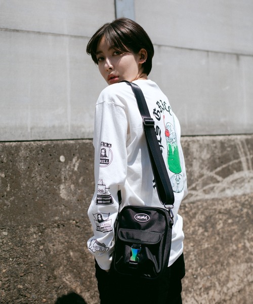 X-girl（エックスガール）の「OVAL LOGO SHOULDER BAG（ショルダーバッグ・レディース・ベージュ/ホワイト/ブラック・ONE SIZE）」の14枚目の写真