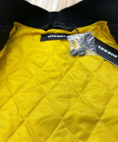 DIESEL（ディーゼル）の「レザー切替ウールファブリックボンバージャケット「W-KISLOV」（スタジャン・メンズ・ブラック・L）」の9枚目の写真