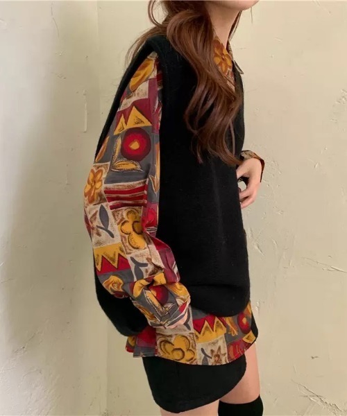 KOR（ケーオーアール）の「レトロ 花柄 総柄  オーバーサイズ長袖シャツ（シャツ/ブラウス・レディース・レッド・S/M/L/XL）」の8枚目の写真