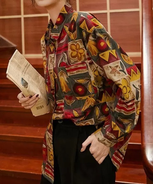 KOR（ケーオーアール）の「レトロ 花柄 総柄  オーバーサイズ長袖シャツ（シャツ/ブラウス・レディース・レッド・S/M/L/XL）」の13枚目の写真