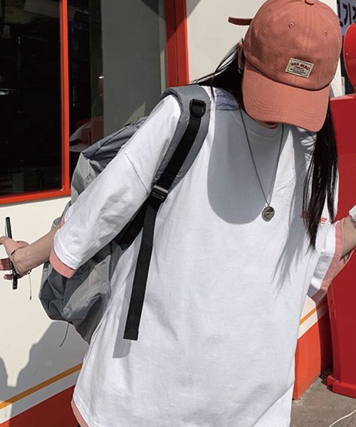 meJane（ミージェーン）の「ベーシック重ね着風レイヤード配色ビックTシャツ（Tシャツ/カットソー・レディース・ホワイト/ブラック・FREE）」の4枚目の写真