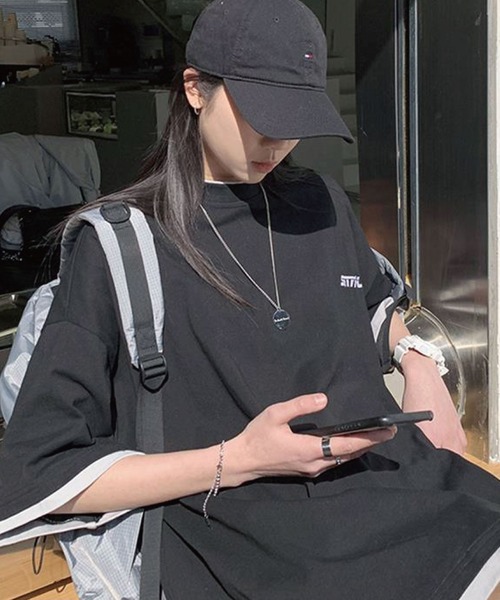 meJane（ミージェーン）の「ベーシック重ね着風レイヤード配色ビックTシャツ（Tシャツ/カットソー・レディース・ホワイト/ブラック・FREE）」の7枚目の写真