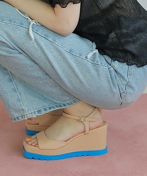 AMAIL（アマイル）の「カラフルポイントサンダル（サンダル・レディース・ブラック/ベージュ・S/M/L）」の2枚目の写真