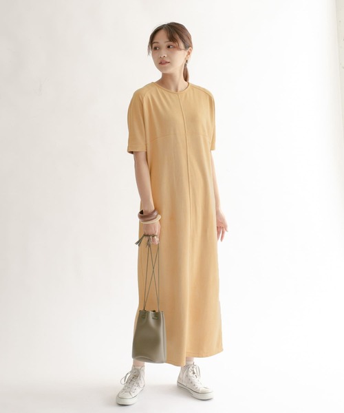 KBF（ケイビーエフ）の「スエードロングワンピース（ワンピース・レディース・オフホワイト/キャメル/ブラック・ONE）」の17枚目の写真