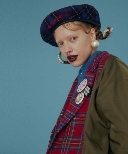 Candy Stripper(キャンディストリッパー)の「CHECK STAGGERED ベレー(ハンチング/ベレー帽・レディース・ブルー/レッド/ブラック・FREE)」の14枚目の写真