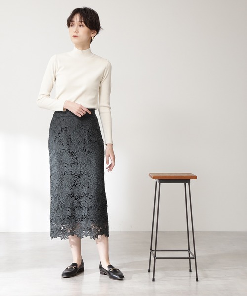 N.（N. Natural Beauty Basic）（エヌエヌナチュラルビューティーベーシック）の「◆総針ボトルネックニット（ニット/セーター・レディース・オフホワイト/ブラック/グリーン/パープル・MEDIUM）」の13枚目の写真