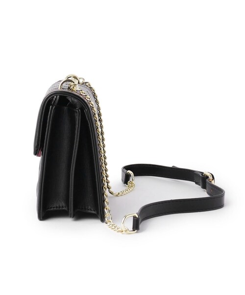 Ober Tashe(オーバータッシェ)の「ハート付きキルティングショルダーバッグ(ショルダーバッグ・レディース・ホワイト/ブラック/ピンク系・FREE)」の4枚目の写真