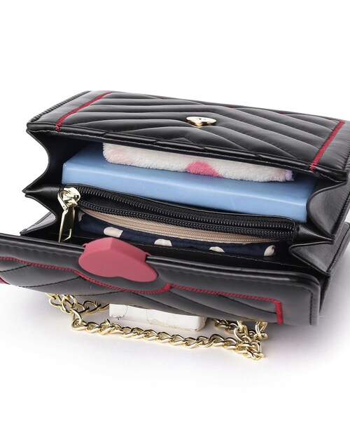 Ober Tashe(オーバータッシェ)の「ハート付きキルティングショルダーバッグ(ショルダーバッグ・レディース・ホワイト/ブラック/ピンク系・FREE)」の8枚目の写真