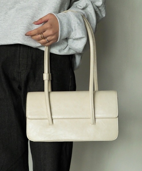 Riberry（リベリー）の「ロングスクエアショルダーバッグ（ハンドバッグ・レディース・ホワイト/ブラック/ブルー/グリーン・FREE）」の2枚目の写真