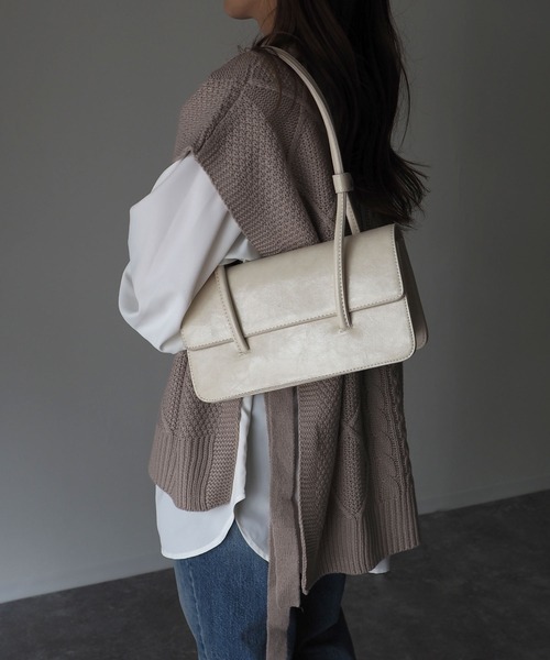 Riberry（リベリー）の「ロングスクエアショルダーバッグ（ハンドバッグ・レディース・ホワイト/ブラック/ブルー/グリーン・FREE）」の8枚目の写真