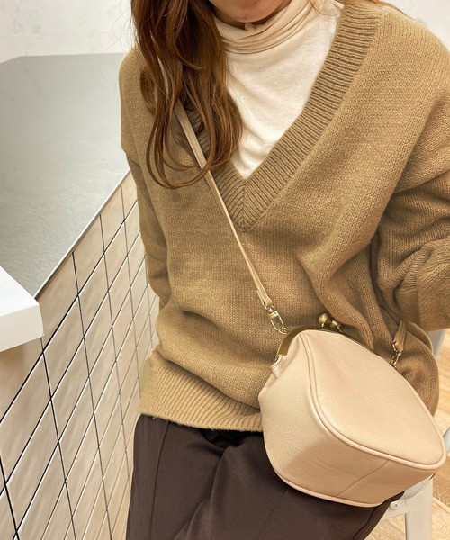 apres jour clair(アプレジュールクレア)の「【apres jour clair】Vネックニット(ニット/セーター・レディース・アイボリー/ベージュ・X-LARGE/フリー)」の7枚目の写真
