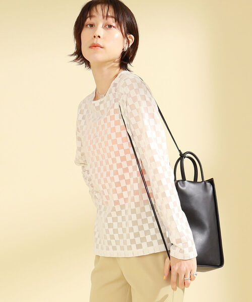 Ray BEAMS（レイビームス）の「Ray BEAMS / チェッカー チュール ロングスリーブ Tシャツ（Tシャツ/カットソー・レディース・オフホワイト/ブルー/オレンジ・ONE SIZE）」の18枚目の写真