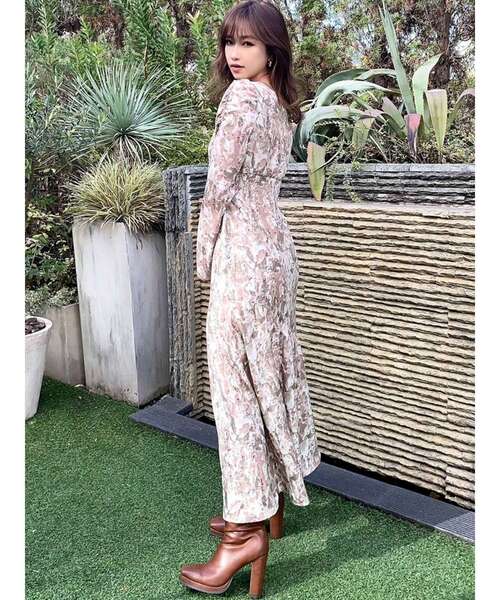 RESEXXY(リゼクシー)の「フェイクレザーポイントマーメイドワンピース(ワンピース・レディース・ベージュ/ピンク/ブルー・FREE)」の19枚目の写真