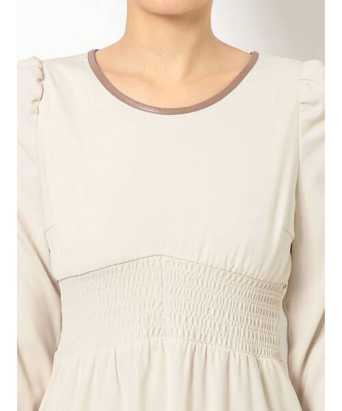 RESEXXY(リゼクシー)の「フェイクレザーポイントマーメイドワンピース(ワンピース・レディース・ベージュ/ピンク/ブルー・FREE)」の13枚目の写真