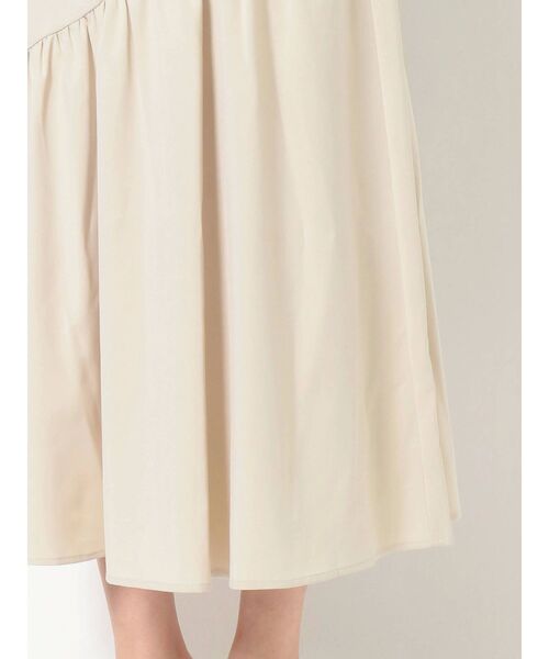 RESEXXY(リゼクシー)の「フェイクレザーポイントマーメイドワンピース(ワンピース・レディース・ベージュ/ピンク/ブルー・FREE)」の11枚目の写真