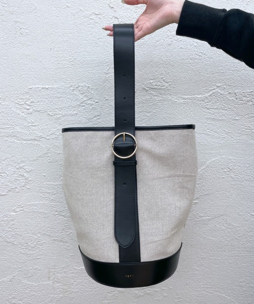 loti（ロティ）の「WEB限定 loti キャンバスコンビワンハンドルBAG（ショルダーバッグ・レディース・ブラック/ブラウン・ONE SIZE）」の6枚目の写真