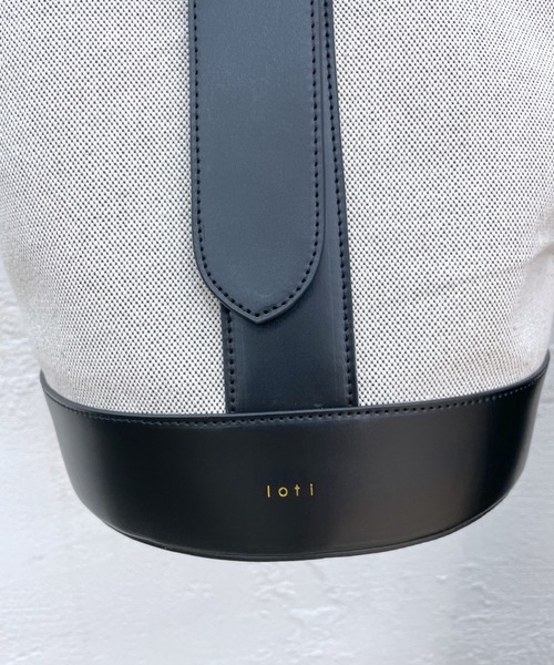 loti（ロティ）の「WEB限定 loti キャンバスコンビワンハンドルBAG（ショルダーバッグ・レディース・ブラック/ブラウン・ONE SIZE）」の10枚目の写真