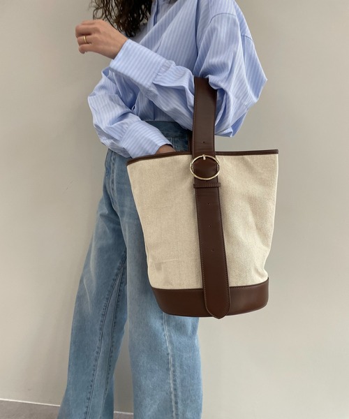loti（ロティ）の「WEB限定 loti キャンバスコンビワンハンドルBAG（ショルダーバッグ・レディース・ブラック/ブラウン・ONE SIZE）」の19枚目の写真