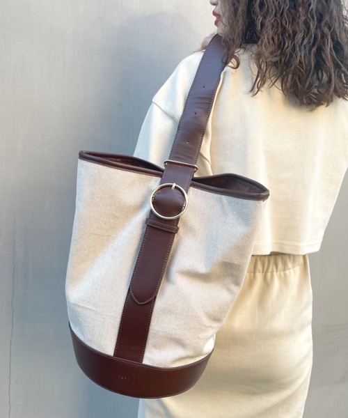 loti（ロティ）の「WEB限定 loti キャンバスコンビワンハンドルBAG（ショルダーバッグ・レディース・ブラック/ブラウン・ONE SIZE）」の13枚目の写真