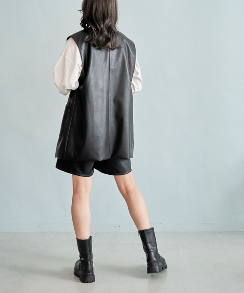 WEGO（ウィゴー）の「WEGO/フェイクレザータックハーフパンツ（その他パンツ・レディース・ブラック・FREE）」の5枚目の写真