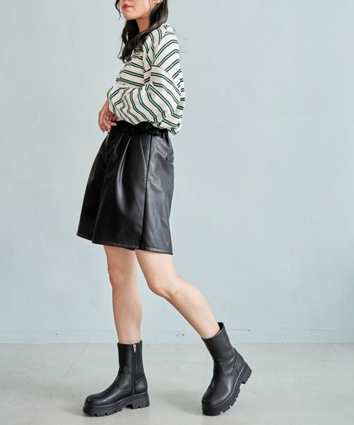 WEGO（ウィゴー）の「WEGO/フェイクレザータックハーフパンツ（その他パンツ・レディース・ブラック・FREE）」の7枚目の写真