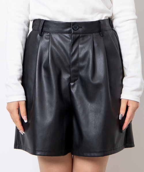 WEGO（ウィゴー）の「WEGO/フェイクレザータックハーフパンツ（その他パンツ・レディース・ブラック・FREE）」の12枚目の写真