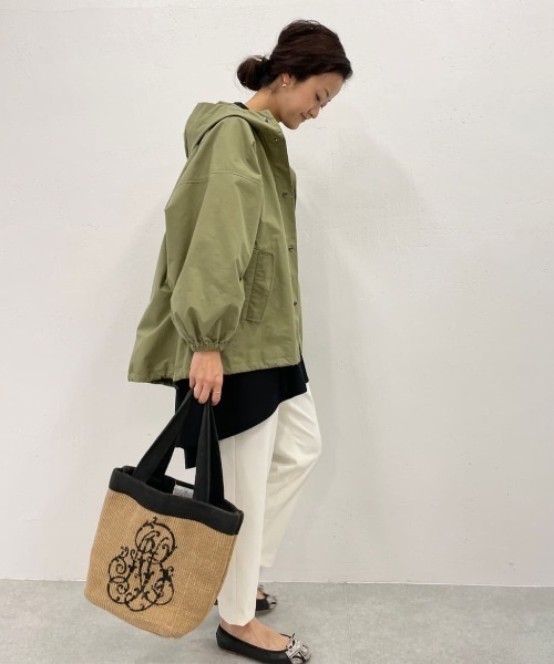 BEARDSLEY（ビアズリー）の「シャリ感あり ウエスト総ゴムで楽にはけるトラックパンツ（その他パンツ・レディース・ホワイト/ネイビー・0/1/2）」の15枚目の写真