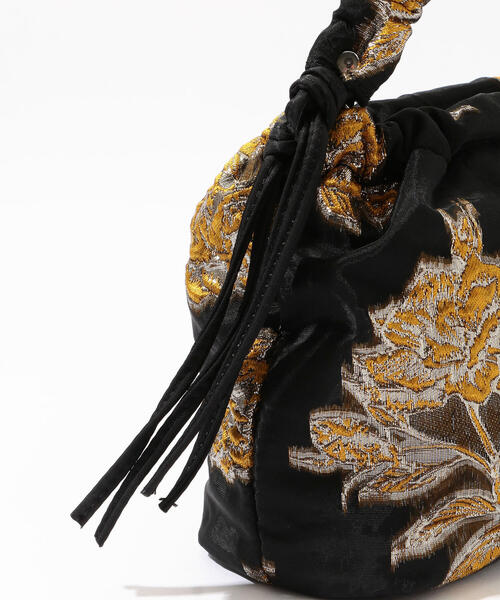 TOMORROWLAND （トゥモローランド）の「HVISK ARCADIA COMET FLOWER ハンドバッグ（ハンドバッグ・レディース・ブラック系その他・FREE）」の5枚目の写真