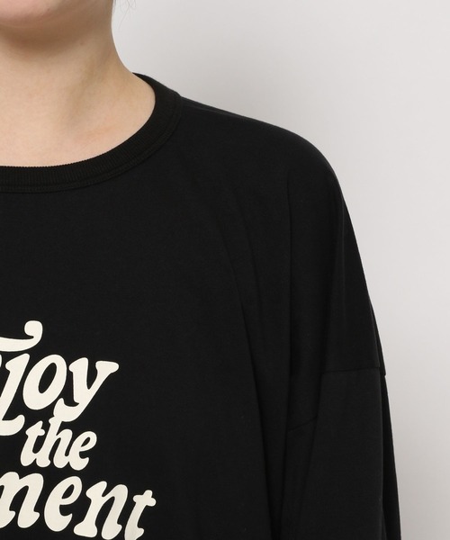 PAGEBOY(ページボーイ)の「レトロストリートロゴロンT(Tシャツ/カットソー・レディース・ブラック/オフホワイト/グリーン・FREE)」の12枚目の写真