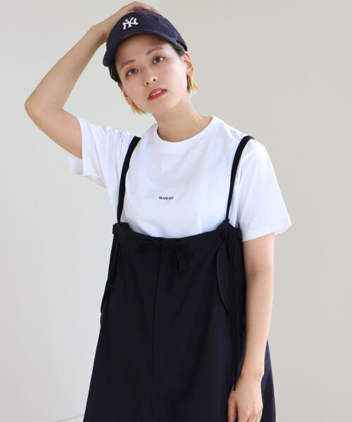 BEAMS BOY（ビームスボーイ）の「BEAMS BOY / エンブロイダリー クルー Tシャツ 22SS（Tシャツ/カットソー・レディース・ブラック/オフホワイト/サックスブルー/オレンジ/グリーン/ナチュラル・1/2）」の2枚目の写真