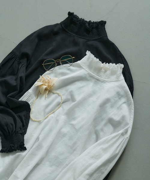 PUAL CE CIN（ピュアルセシン）の「襟袖レースシャーリングプルオーバーブラウス（シャツ/ブラウス・レディース・オフホワイト/ブラック・FREE）」の17枚目の写真