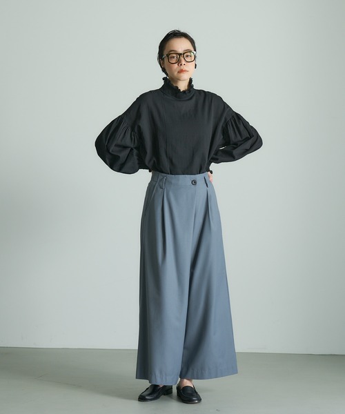 PUAL CE CIN（ピュアルセシン）の「襟袖レースシャーリングプルオーバーブラウス（シャツ/ブラウス・レディース・オフホワイト/ブラック・FREE）」の7枚目の写真