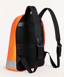 フルラ TECHNICAL М ВАСКРАСК リュック ホワイト FURLA（フルラ）の「MAN TECHNICAL M BACKPACK（バックパック