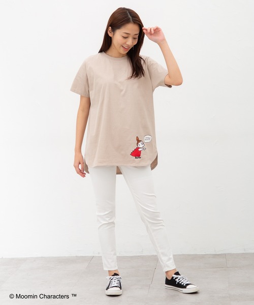 Honeys(ハニーズ)の「ムーミン/ゆるチュニック(Tシャツ/カットソー・レディース・カーキ/ベージュ/スミクロ/オフホワイト/ピンク系その他/ダークブルー・L/LL/M)」の19枚目の写真