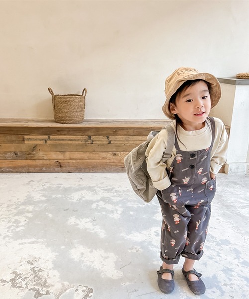 aimoha（アイモハ）の「aimoha-KIDS- 可愛い総柄プリントサロペット（サロペット/オーバーオール・キッズ・ダークグレー/ベージュ・120/90/80/110/100/130）」の4枚目の写真