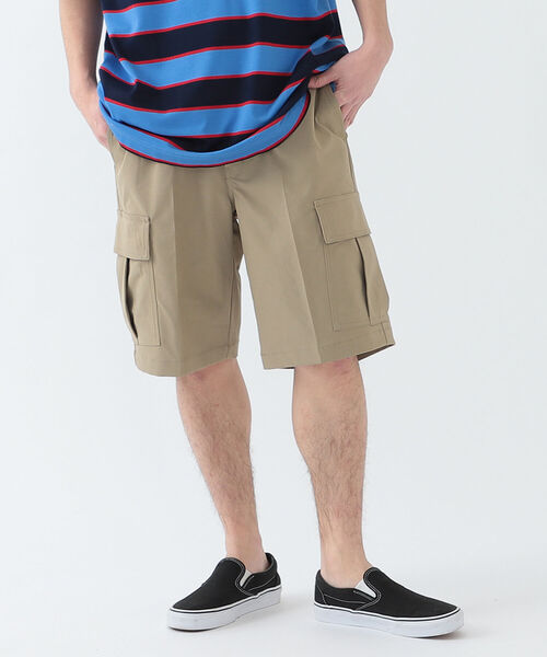 Dickies（ディッキーズ）の「Dickies(R) × BEAMS / 別注 Loose Polyester Cargo Shorts（その他パンツ・メンズ・ブラック/ベージュ・S/L/XL/M）」の15枚目の写真