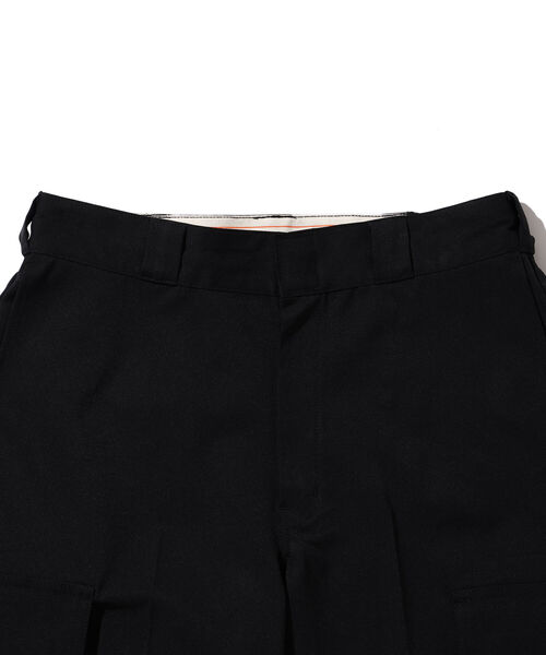 Dickies（ディッキーズ）の「Dickies(R) × BEAMS / 別注 Loose Polyester Cargo Shorts（その他パンツ・メンズ・ブラック/ベージュ・S/L/XL/M）」の18枚目の写真