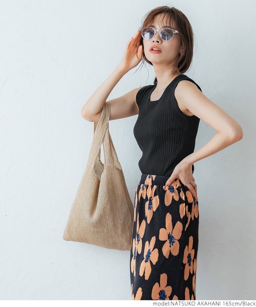 coca（coca）（コカ）の「絶妙Uネックリブニットトップス（ニット/セーター・レディース・ホワイト/ブラック/ブルー・ONE SIZE）」の15枚目の写真