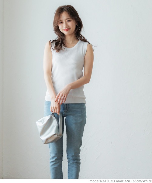 coca（coca）（コカ）の「絶妙Uネックリブニットトップス（ニット/セーター・レディース・ホワイト/ブラック/ブルー・ONE SIZE）」の8枚目の写真