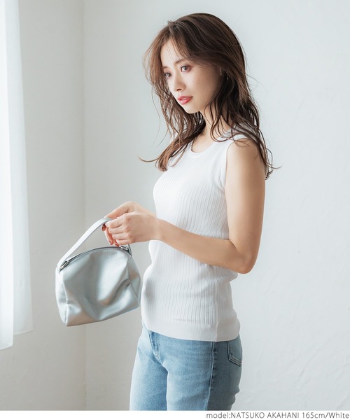 coca（coca）（コカ）の「絶妙Uネックリブニットトップス（ニット/セーター・レディース・ホワイト/ブラック/ブルー・ONE SIZE）」の10枚目の写真