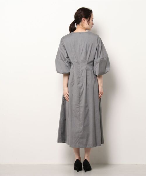 HELIOPOLE（エリオポール）の「COTTON VEIL BALLOON SLEEVE OP（ワンピース・レディース・ブルー/グレー/ブラック・38/36）」の5枚目の写真